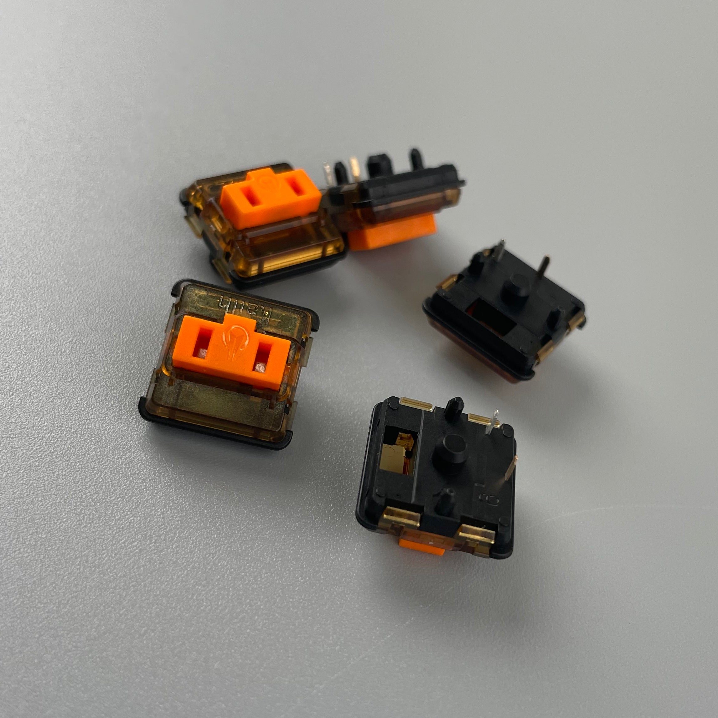 Kailh Sunset タクタイル ロープロファイル Choc v1 キースイッチ（5個）