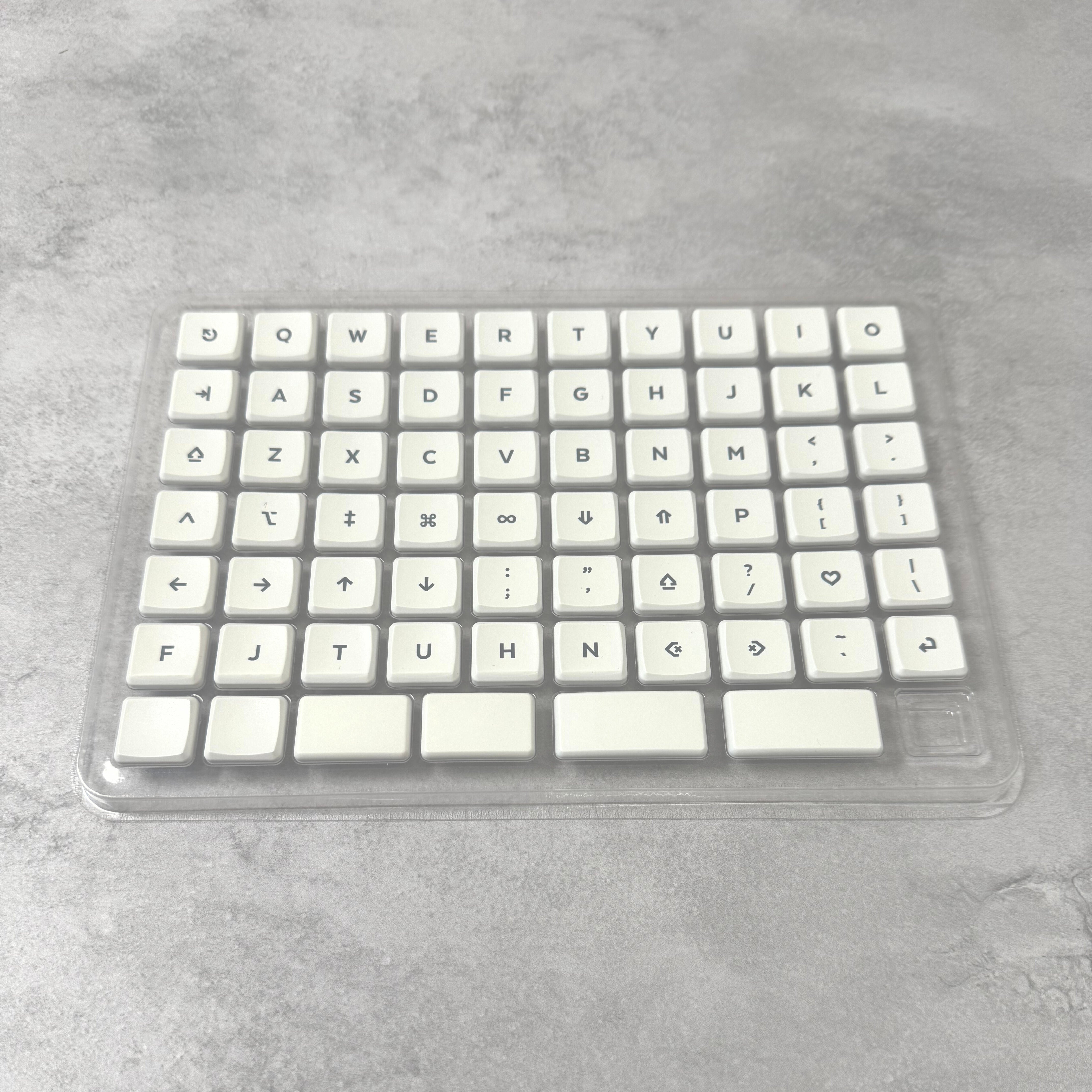 MBK Legend ‡ 40s　GRAY ON WHITE